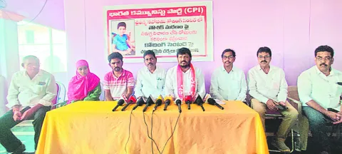 తౌషిక్‌ మృతి కేసులో పోలీసుల వైఫల్యం 