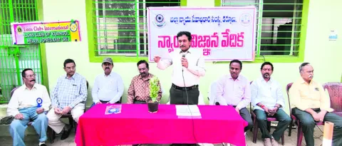 ప్రతి కార్మికుడికి ఈ–శ్రామ్‌ కార్డులు