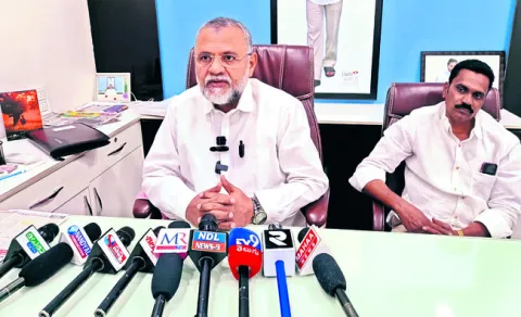 చీకటి ఒప్పందంతో ‘సీమ’కు అన్యాయం