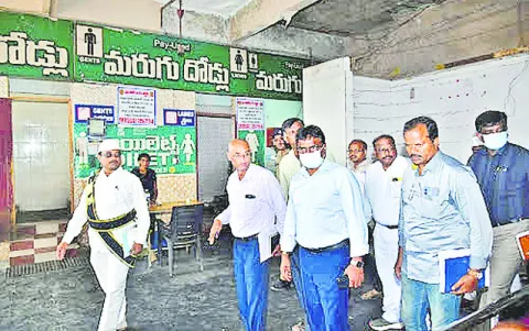 ఆర్టీసీలో మౌలిక వసతులపై శ్రద్ధ చూపండి 