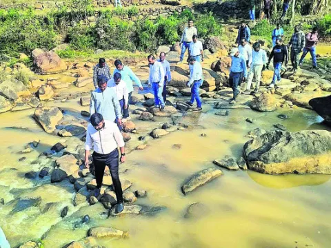 నందపూర్‌ సమితిలో కలెక్టర్‌ పర్యటన