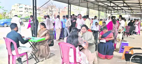 ఆరోగ్యంపై జాగ్రత్తలు తీసుకోవాలి