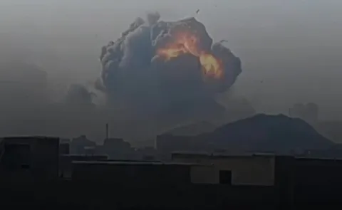 Massive Blast Creates Mushroom Cloud Over Qom in Iran