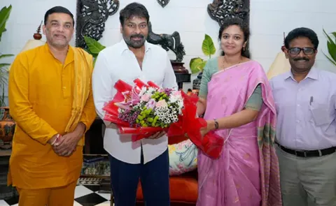 Dil Raju invite to chiranjeevi for gaddar awards ceremony1