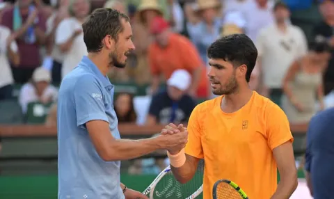 Medvedev Ends Carlos Alcaraz Winning Streak Indian Wells Semi Final2