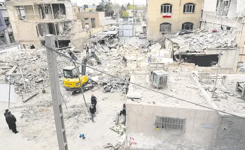 Missile Attack on Isfahan Industrial Zone Leaves 15 Dead14