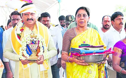 Minister Ponguleti visits Srinivasagiri