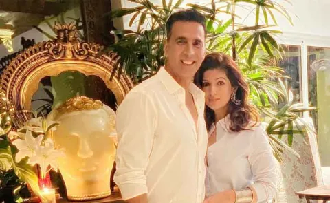 Akshay Kumar: Twinkle Khanna Orders 2 Induction Stoves