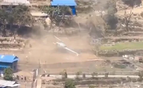 helicopter crashes while landing in Eastern Nepal at Khotang