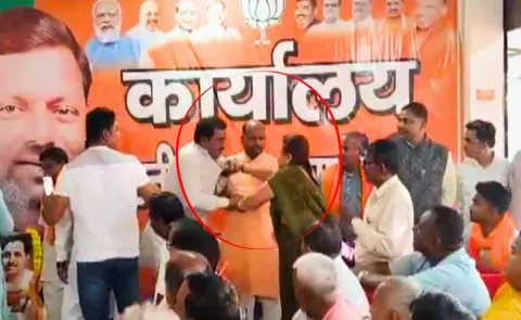 UP woman storms BJP office event slaps leader Video Viral