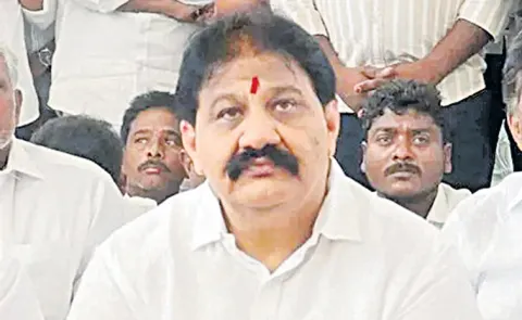 Rachamallu Poses Direct Questions to Sharmila and Sunitha