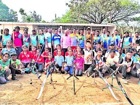 ఆర్చరీ పోటీల్లో 12 మంది ఎంపిక