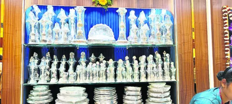 బంగారం, వెండికి డిమాండ్‌ 