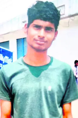 కేసీ కెనాల్‌లో యువకుడి గల్లంతు