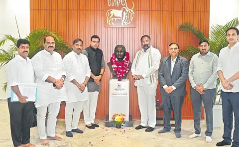 Mother Dairy in the hands of NDDB