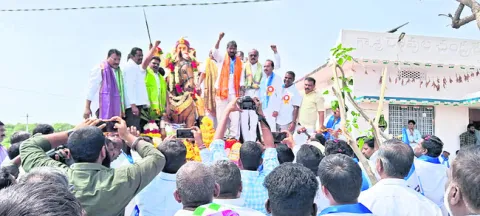 మహావీరుడు సర్దార్‌ సర్వాయి పాపన్నగౌడ్‌ 