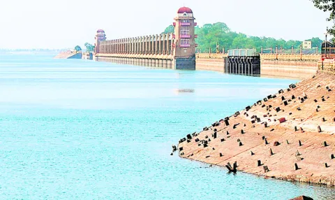 సర్కారు నిర్లక్ష్యం..రైతుకు నష్టం!