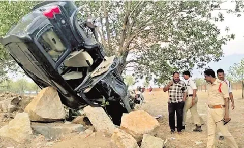 Massive Road Accident in Annamayya District