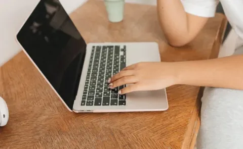 Woman Earning Rs 2 5 Lakh Says She Was Happiest At Rs 150003