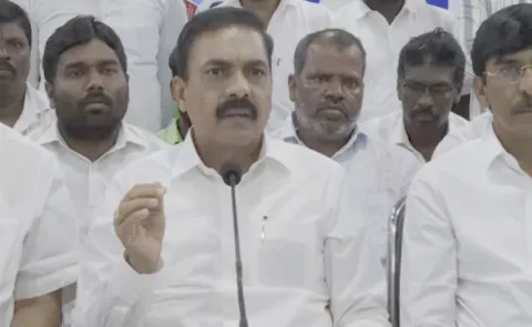 Kakani Govardhan Reddy's comments on fishing boats