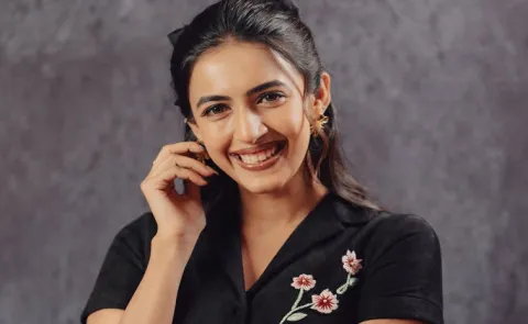 Niharika Konidela Interesting Comments On Women Dressing