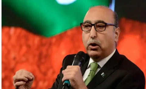 Pakistan Ex-Envoy Abdul Basit Bomb India Remark During US-Iran War
