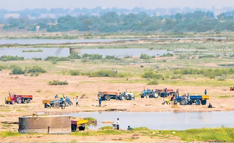 YSRCP concerned over illegal sand mining
