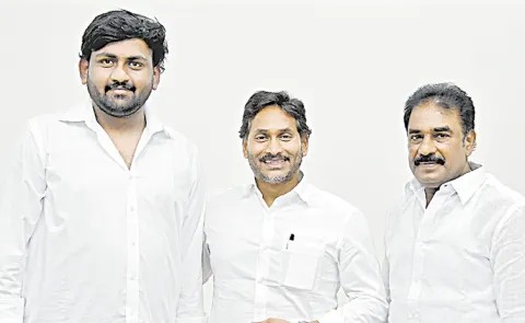 Pinnelli Ramakrishna Reddy Meets YS Jagan Mohan Reddy