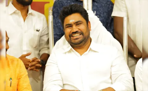 Lottery King Enters Puducherry Polls Santiago Martin Son Contesting