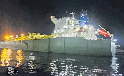 Huge amount of crude oil and LPG arrives at Visakhapatnam Port