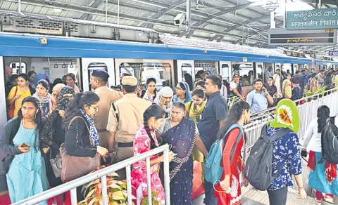 Metro Travel Rises Amid Heat And Fuel Issues