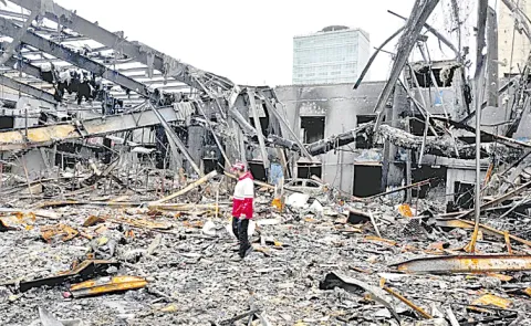 US Sends 3500 Marines to West Asia