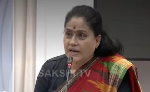 Congress MLC Vijayashanti Key Comments