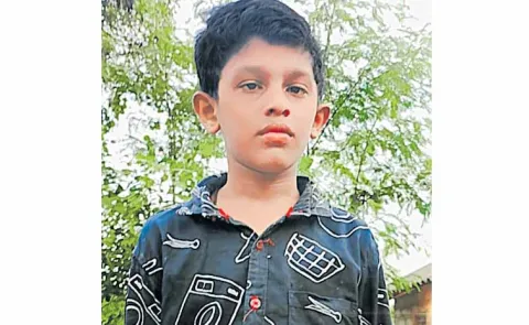 Boy dies in stone pelting by unidentified persons