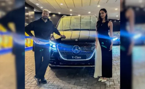 Hardik Pandya Gifts Girlfriend Mahieka Sharma Rs 1.7 Crore Luxury Car3