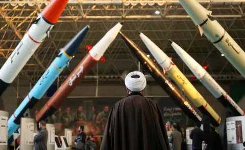 Iran widens its threat, says US and Israeli officials homes are now targets