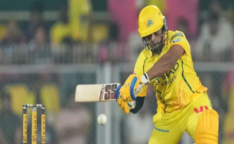 IPL 2026, CSK VS RR: Sarfaraz Khan Walks With Illegal Bat On CSK Debut