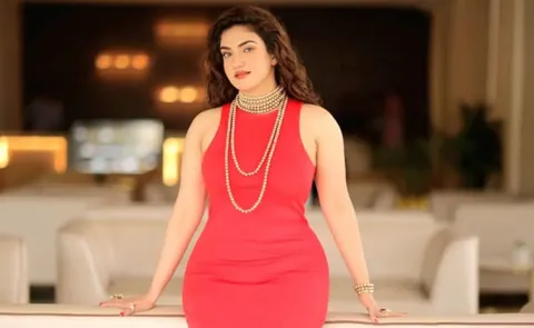 Malayalam actress Honey Rose faced Harassment at shopping mall opening