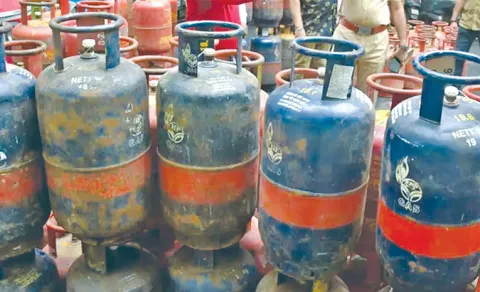 Commercial Gas Cylinder Price Hike