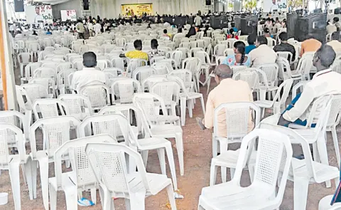 Chandrababu Naidu has not sanctioned a single house in 21 months: Andhra pradesh