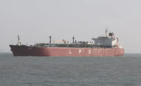 Two Ships Arrived in Kochi Crude Oil and LPG2