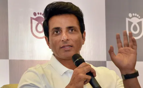 Sonu Sood offers free stay in Dubai to stranded people