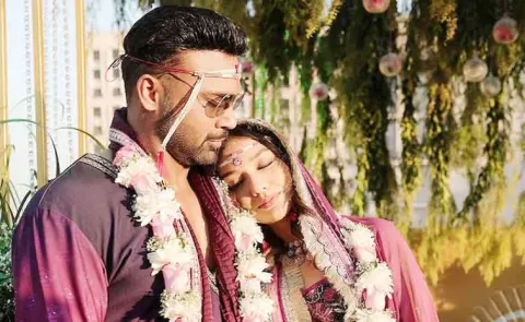 Divya Agarwal Angry on trolls calling her gold digger for marrying Apurva Padgaonkar