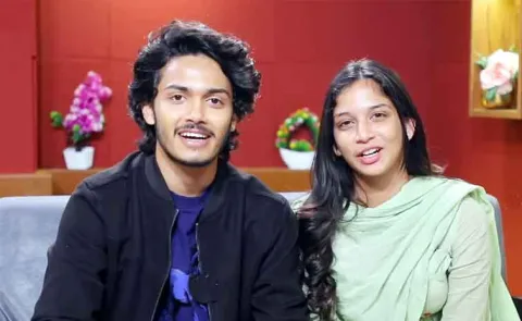 Court Pair Harsh Roshan, Sridevi reacts on Love Rumours