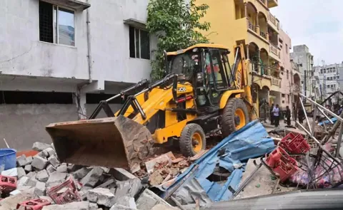 HYDRA Demolish Illegal Constructions At Rangareddy