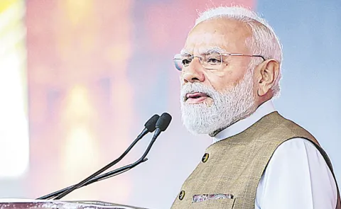 Congress waiting like political vulture to exploit West Asia war: PM Modi