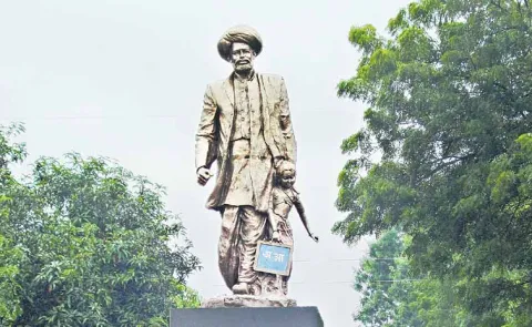 The unparalleled services rendered by Mahatma Jyotirao Phule continue to inspire millions of people today