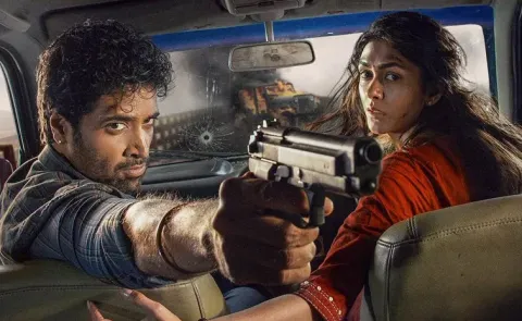 Was Adivi Sesh decision in the movie Decoit right one or not