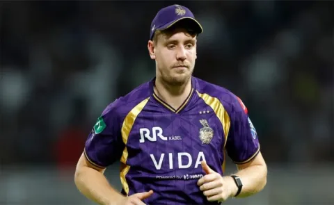 IPL 2026: KKR Fans Lash Out At Cameron Green2