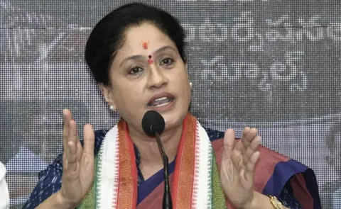 MLC Vijayashanthi Reaction To BJP MP Surya Tejasvi Comments